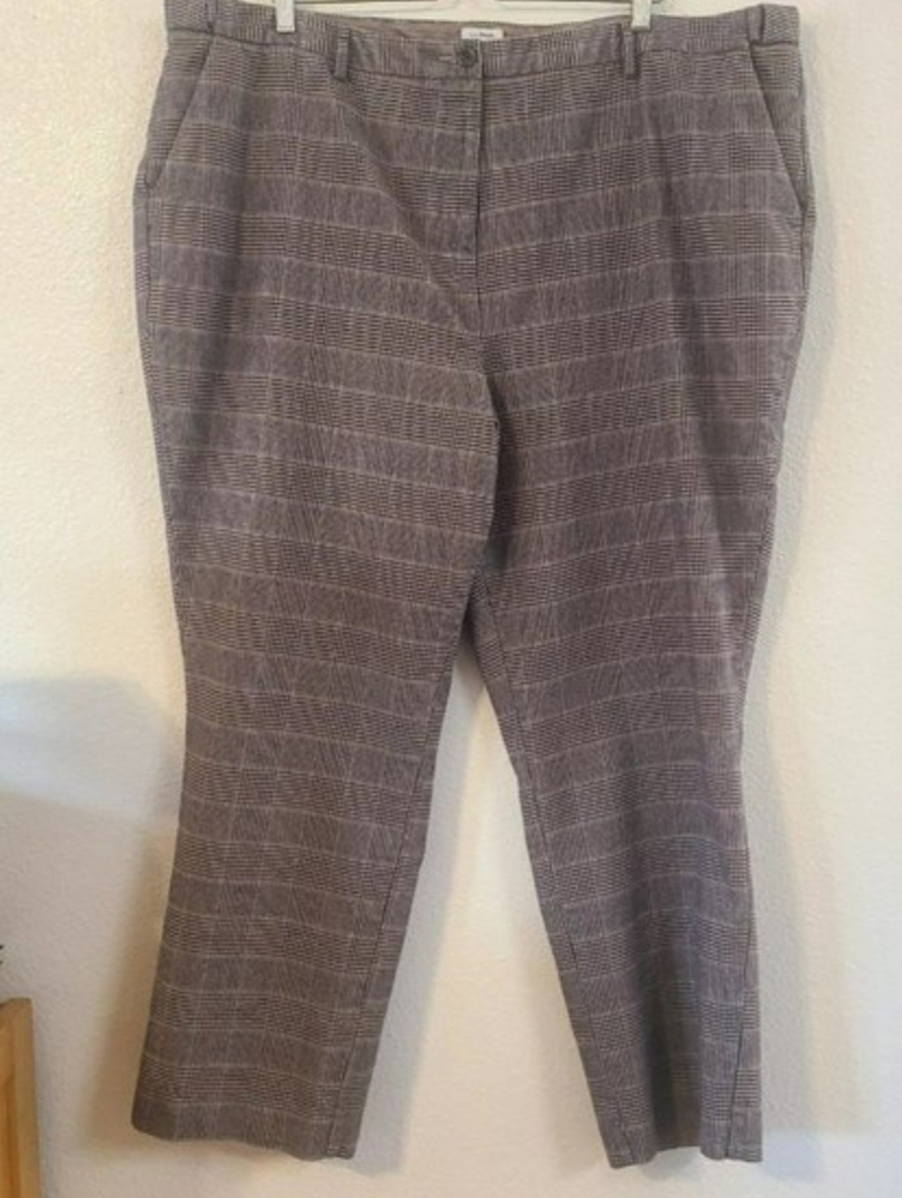 L.L. Bean Women's Glen Plaid Dress Pants in Brow And Tan Clasic Fit 26 W